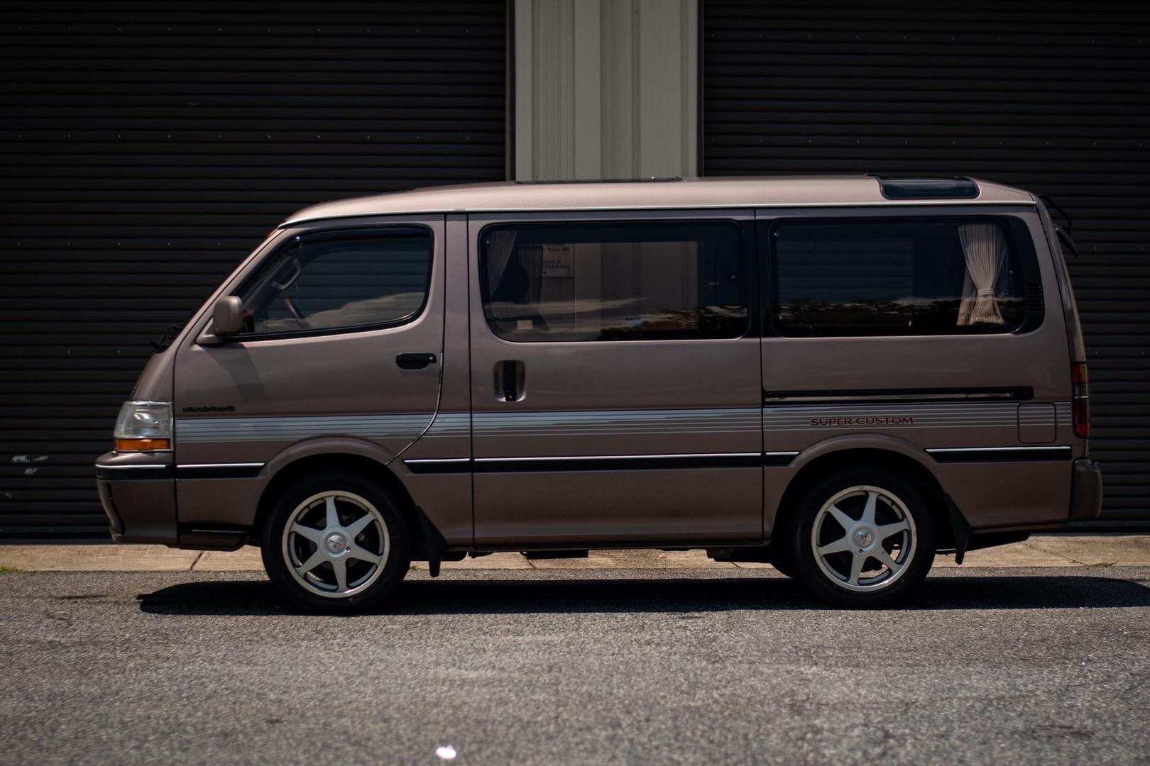 One of ATL-JDM's many JDM Imports / JDM Cars for Sale the 1993 Toyota Hiace Super SOLD